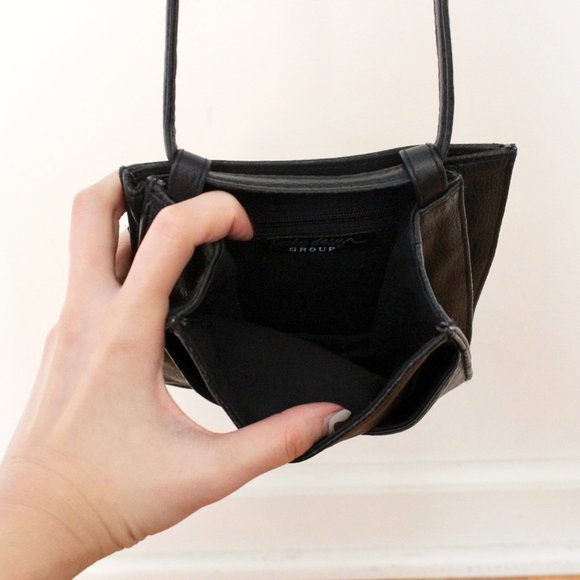 Vintage Soho Design Group Black Pebble Grain Leather Crossbody Bag - Picture 8 of 9